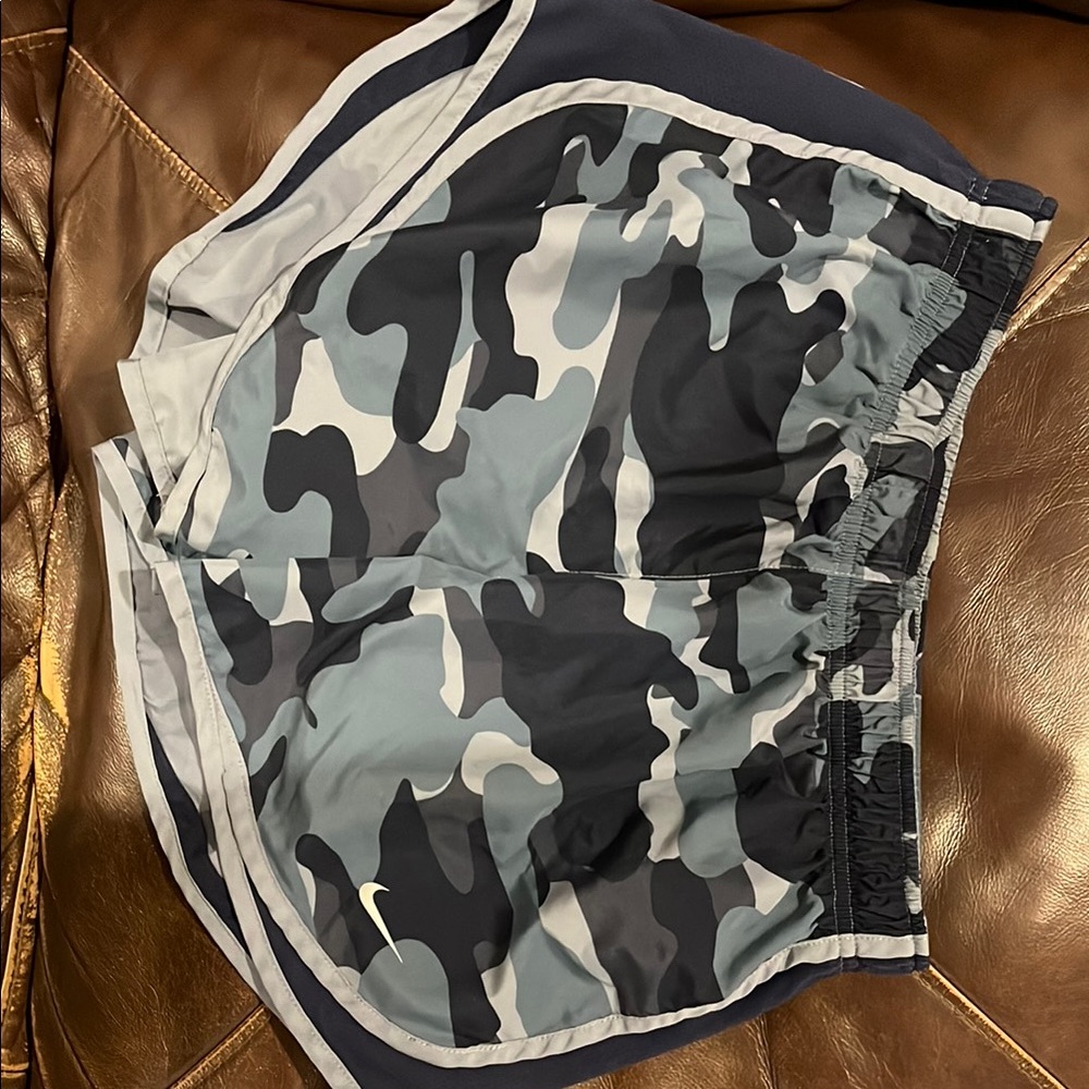 Nike Women's Athletic Shorts - Black and Gray Camo